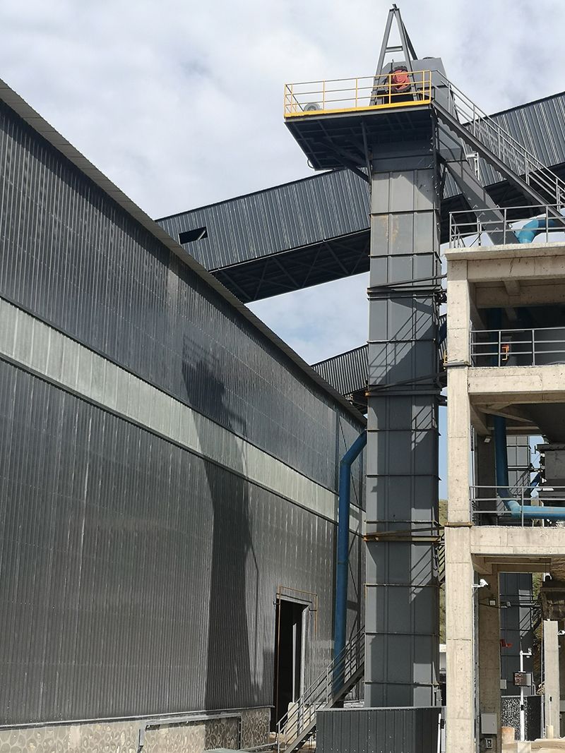 卫辉(hui)中基机械NE提升机介绍